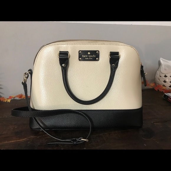 kate spade Handbags - Kate Spade Purse